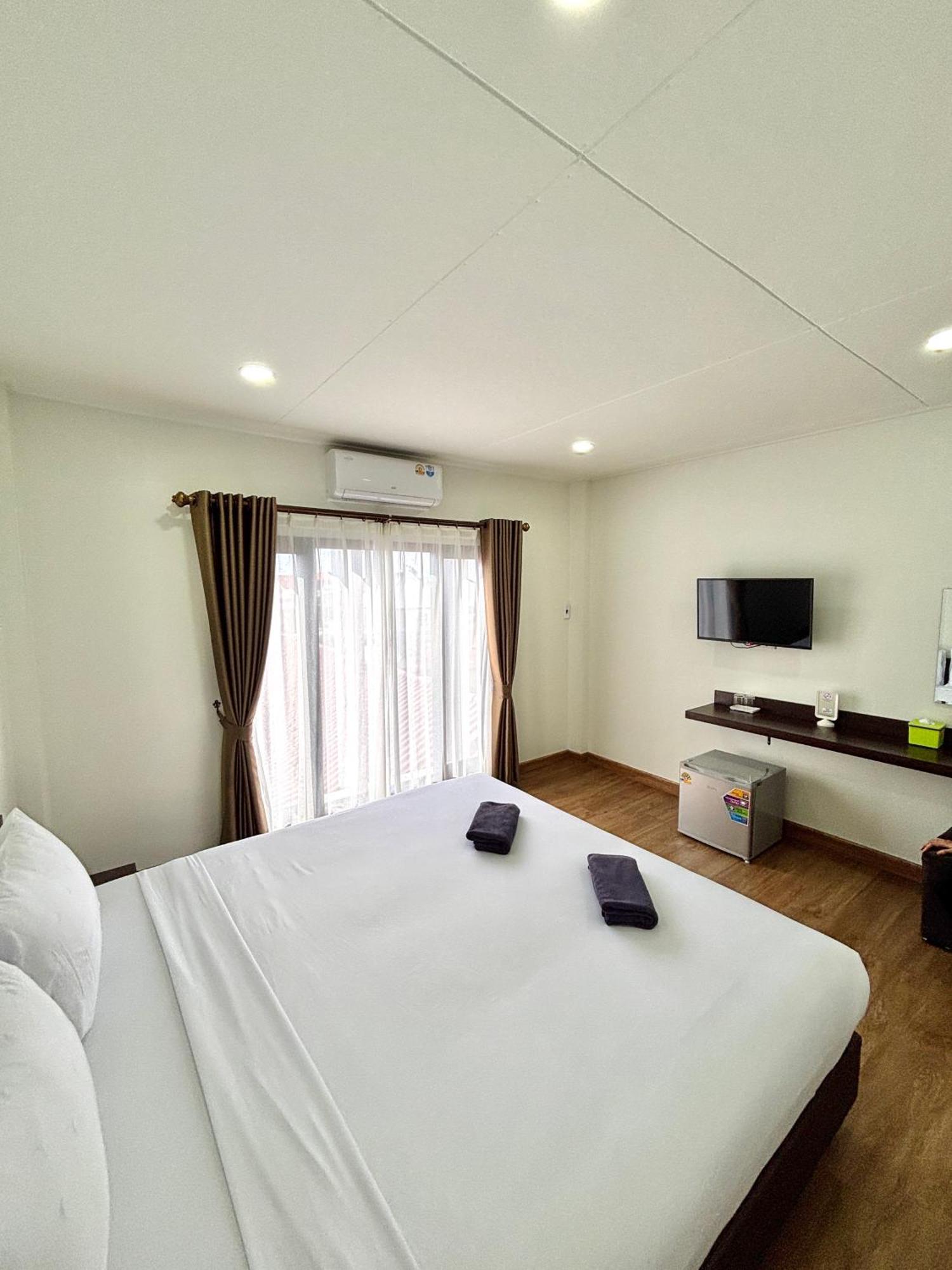 Bordin Hotel ウボンラチャタニ エクステリア 写真