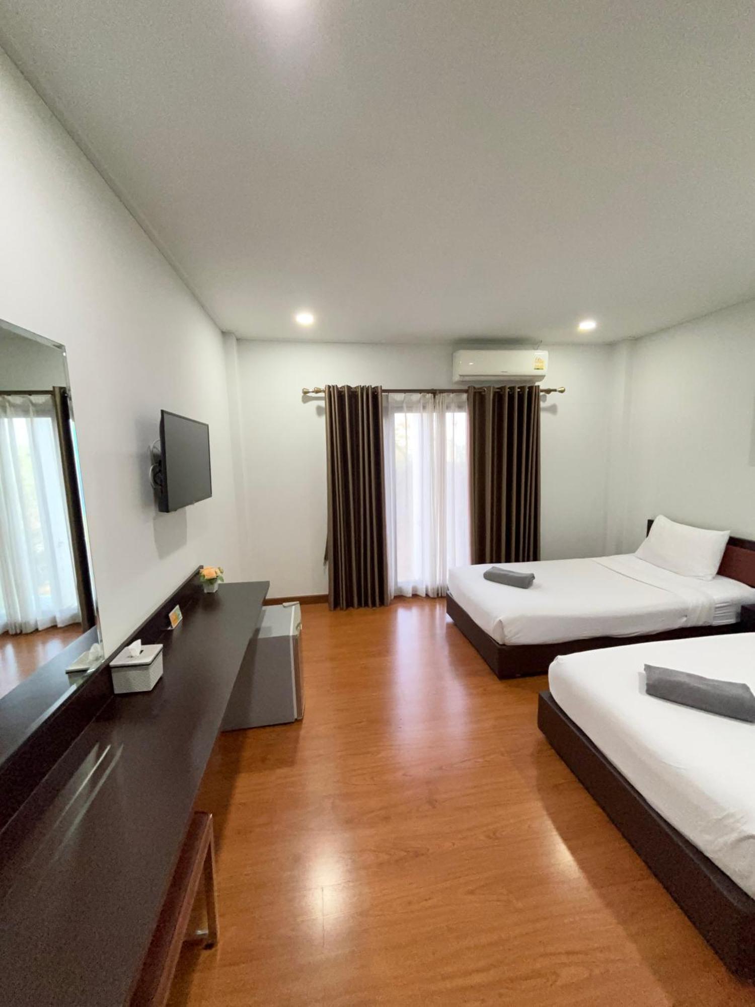 Bordin Hotel ウボンラチャタニ エクステリア 写真
